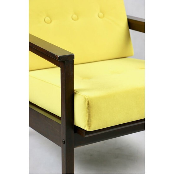 Image 1 of Vintage fauteuil in jadegeel fluweel, jaren 1970