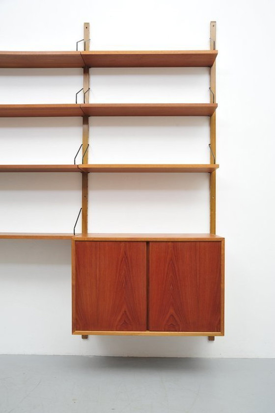 Image 1 of Poul Cadovius Royal Systeemplank teak 1950