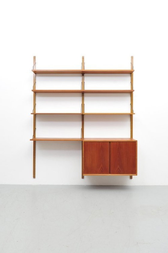 Image 1 of Poul Cadovius Royal Systeemplank teak 1950