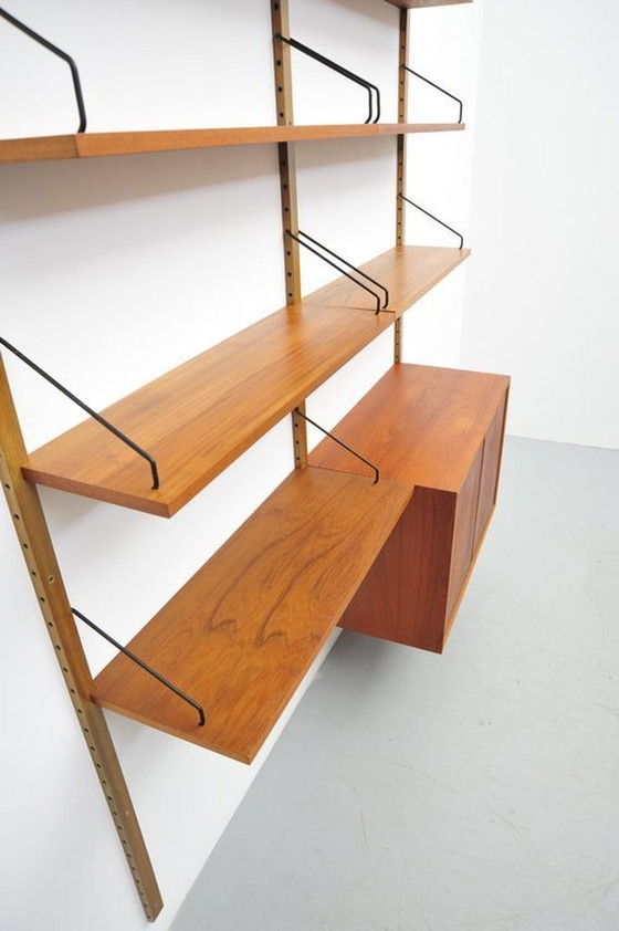 Image 1 of Poul Cadovius Royal Systeemplank teak 1950