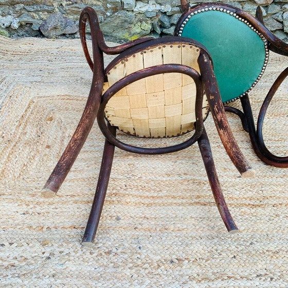 Image 1 of Paar vintage Thonet n 28 hart stoelen in groen kunstleer