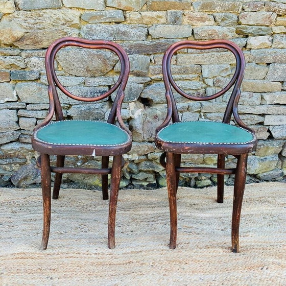 Image 1 of Paar vintage Thonet n 28 hart stoelen in groen kunstleer