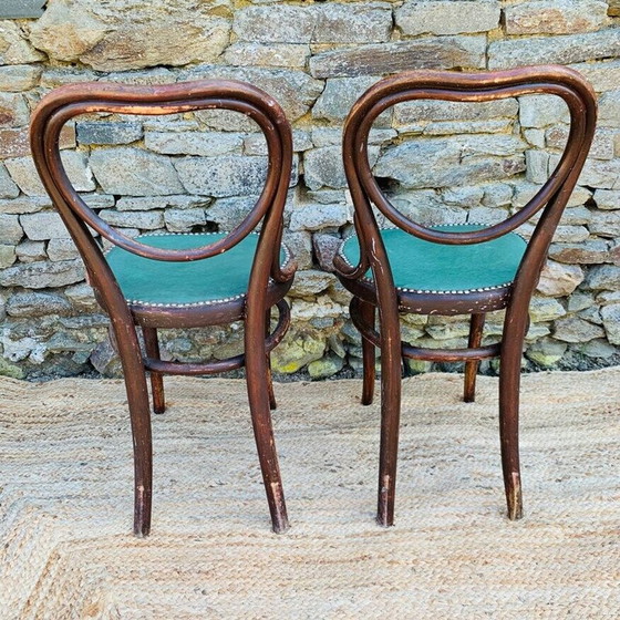 Image 1 of Paar vintage Thonet n 28 hart stoelen in groen kunstleer