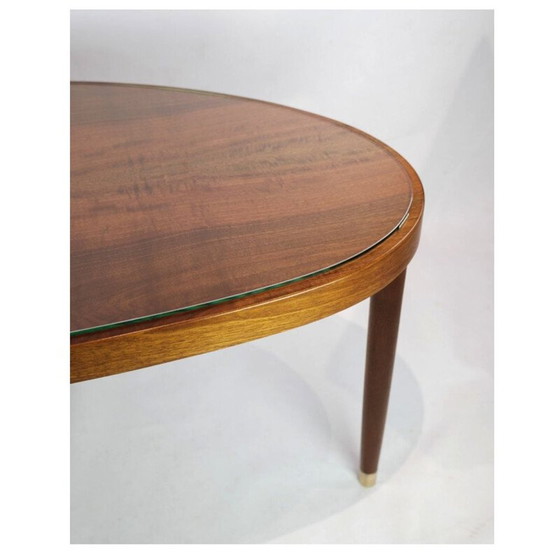 Image 1 of Vintage walnoten salontafel met glazen blad, Denemarken 1940