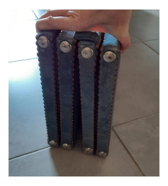 Image 1 of Antiek blauw fluwelen scherm met 4 bladen of 4 panelen. Recto-Verso