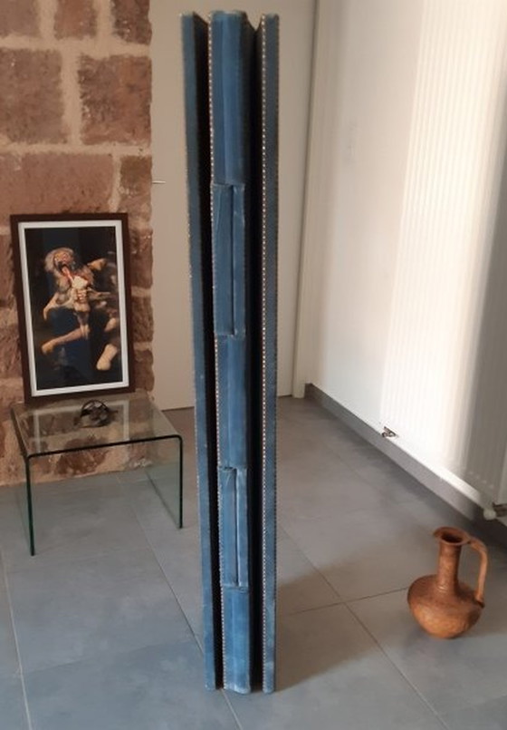 Image 1 of Antiek blauw fluwelen scherm met 4 bladen of 4 panelen. Recto-Verso