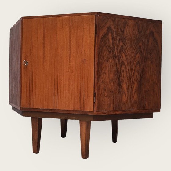 Image 1 of Mid Century hoekkast