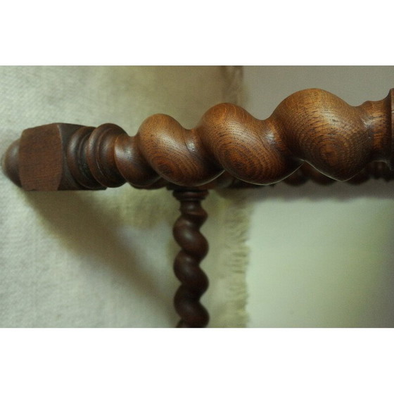 Image 1 of Vintage neorenaissance bureau met eikenhouten kist en tierelier