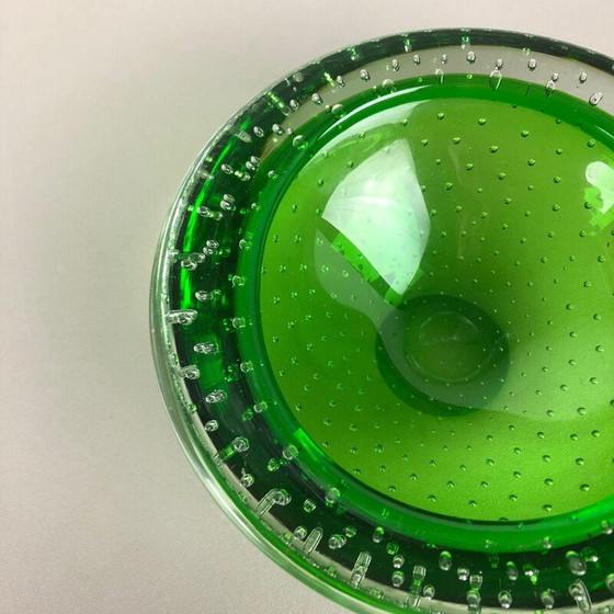 Image 1 of Vintage asbak in groen Bullicante glas uit Murano, Italië 1970