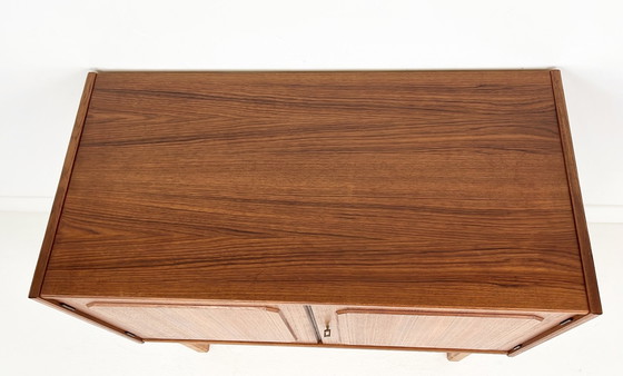 Image 1 of Zweedse vintage teak fineren kast 