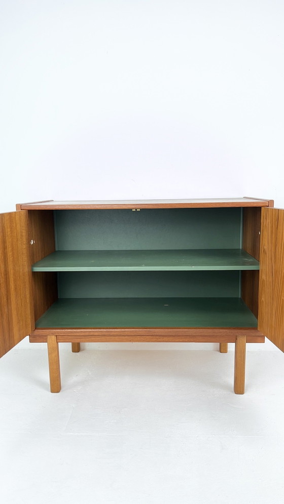 Image 1 of Zweedse vintage teak fineren kast 