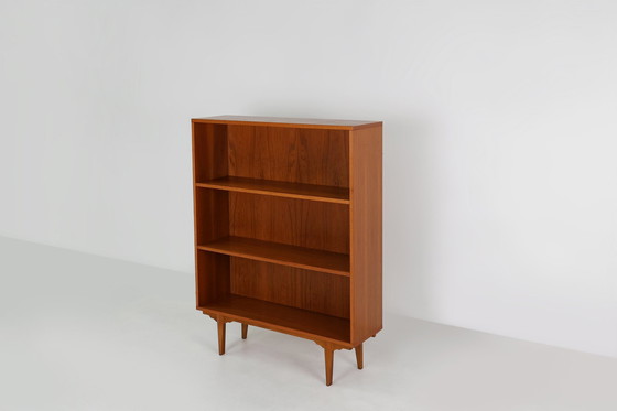 Image 1 of Vintage Franse teakhouten boekenkast met planken, 1960S