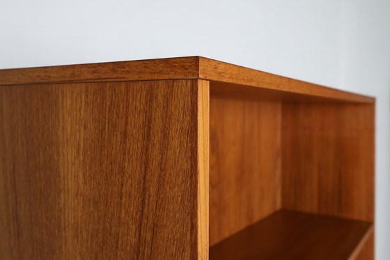 Image 1 of Vintage Franse teakhouten boekenkast met planken, 1960S