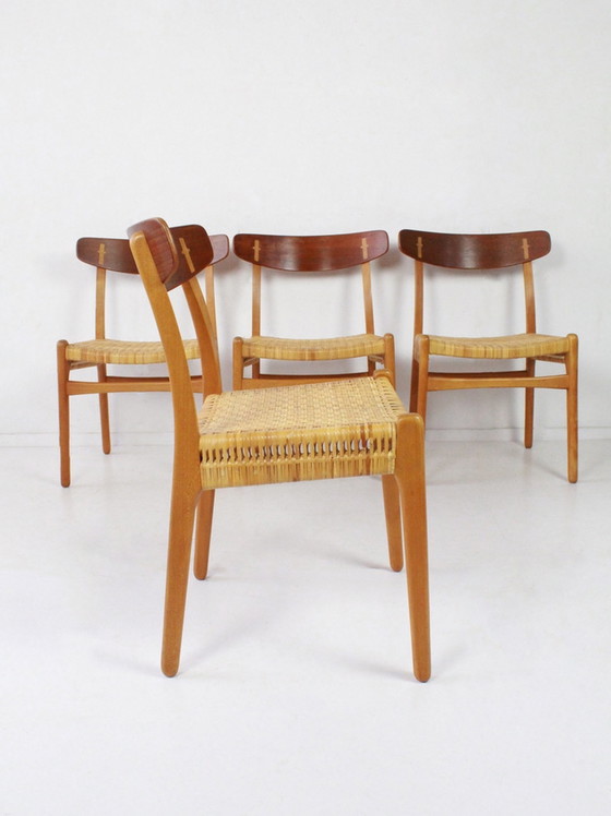 Image 1 of Zeldzame set van 4 eetkamerstoelen CH 23 van Hans J Wegner voor Carl Hansen & Son, Denemarken jaren 50