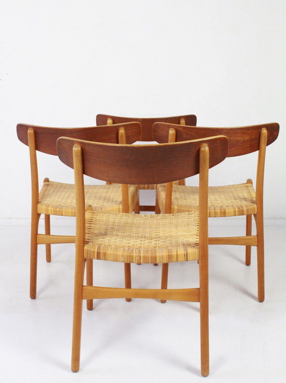 Image 1 of Zeldzame set van 4 eetkamerstoelen CH 23 van Hans J Wegner voor Carl Hansen & Son, Denemarken jaren 50