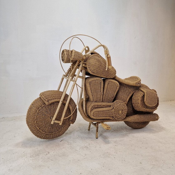 Image 1 of Vintage Harley Davidson motorfiets sculptuur van gevlochten rotan en wilgentenen, VS 1980