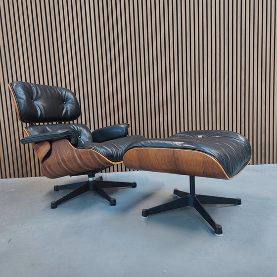 Image 1 of Vitra Eames Lounge chair + Ottoman