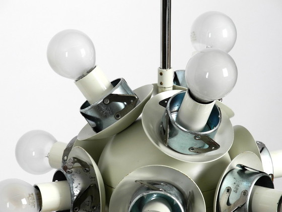 Image 1 of Mooie Ongebruikte 1960S Atomic Space Age Kaiser Leuchten Metalen Plafondlamp Met 12 Glazen Bollen In Licht Grijs