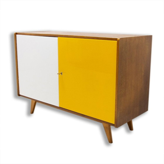 Image 1 of Mid century beukenhouten dressoir U-450 van Jiří Jiroutek, Tsjecho-Slowakije 1960
