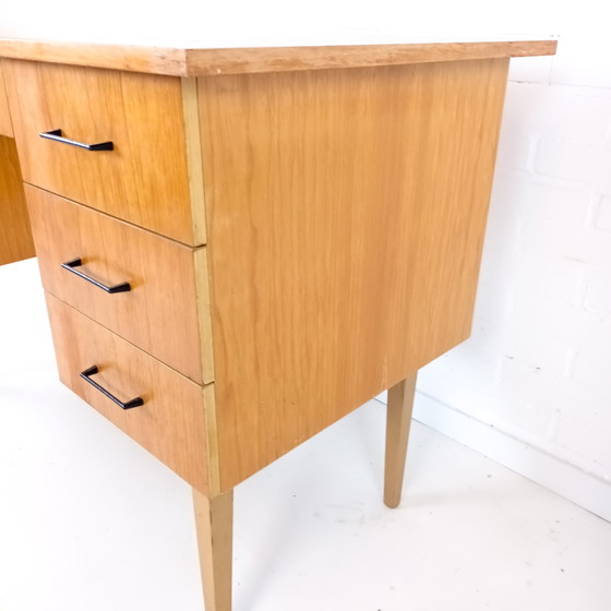 Image 1 of Vintage bureau