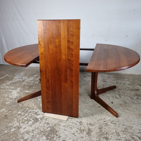 Image 1 of Vintage jaren 60 massief teak uitschuifbare eettafel Deens