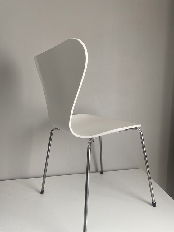 Image 1 of Fritz Hansen vlinderstoel wit - chroom