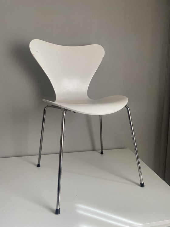 Image 1 of Fritz Hansen vlinderstoel wit - chroom