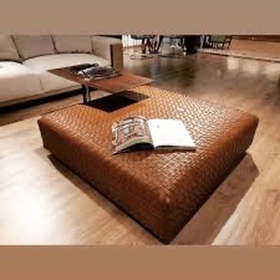 Image 1 of Flexform Bangkok hocker