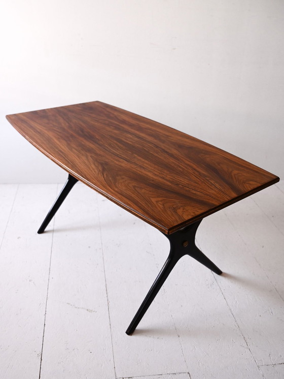 Image 1 of Scandinavische salontafel met zwarte poten
