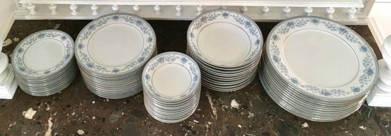 Image 1 of Noritake Blue Hill servies 64 stuks voor 12 personen