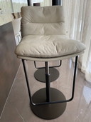 2x FF barstoelen