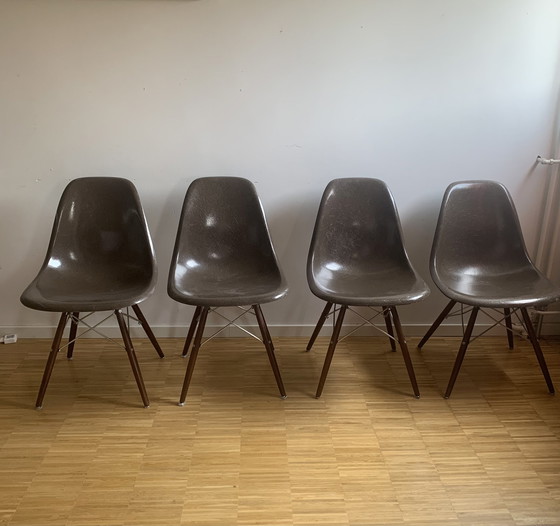 Image 1 of 4x Eames Herman Miller stoelen