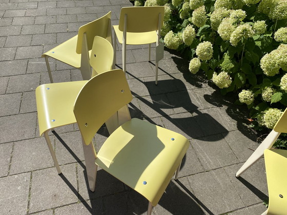 Image 1 of Vitra Prouvé Standard Sp Stoel (14 Beschikbaar)