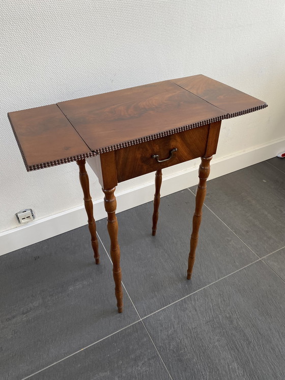 Image 1 of Klassieke Side Table