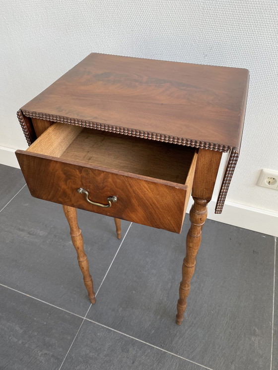 Image 1 of Klassieke Side Table