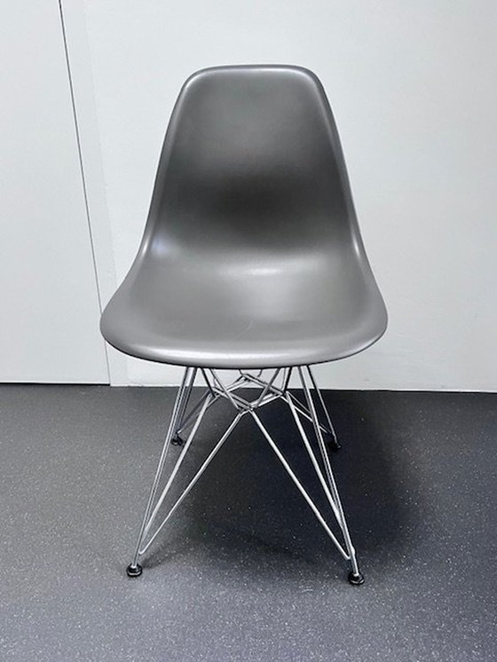 Image 1 of Vitra Eames 4X Dar & 2X Dsr