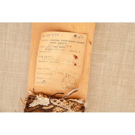 Vintage 3-zitsbank in beukenhout en stof van Miroslav Navrátil, Tsjecho-Slowakije 1960