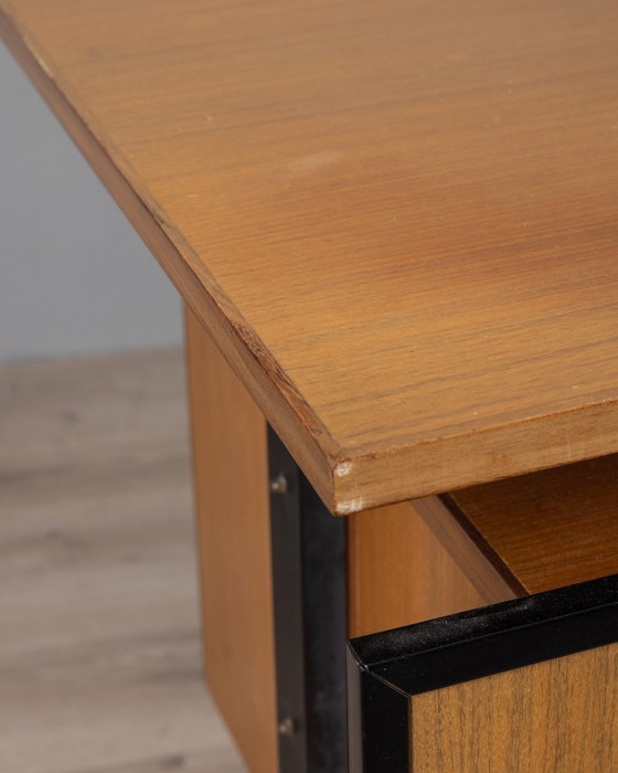 Image 1 of Vintage 1960S Houten Bureau en Stoel Set Italiaans Ontwerp
