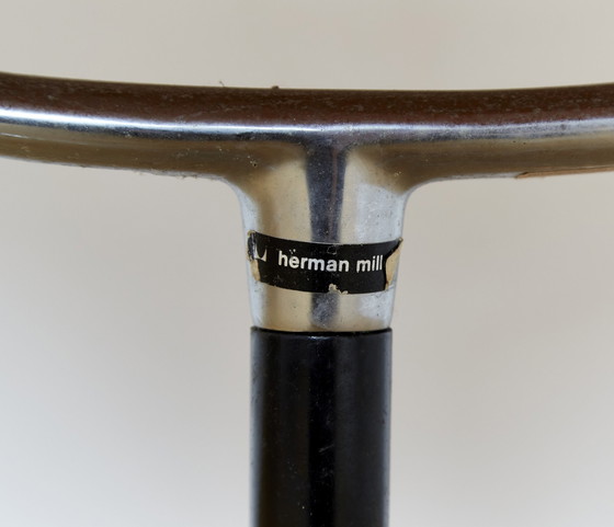 Image 1 of Charles & Ray Eames Aluminium Stoel Groep Ea 107 Voor Herman Miller