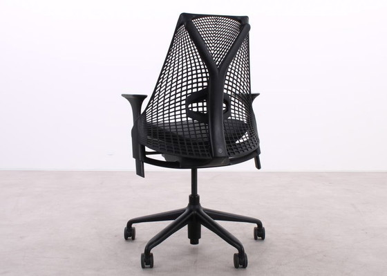 Image 1 of Herman Miller Sayl Bureaustoel Zwart