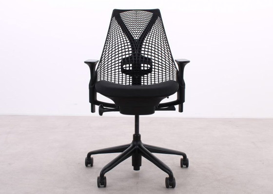 Image 1 of Herman Miller Sayl Bureaustoel Zwart