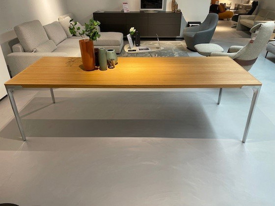 Image 1 of Hulsta Tafel Eik - Alu Toonzaalmodel