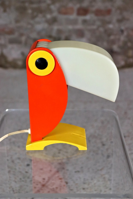 Image 1 of Ferrari Toucan Lamp Geel Old Timer 