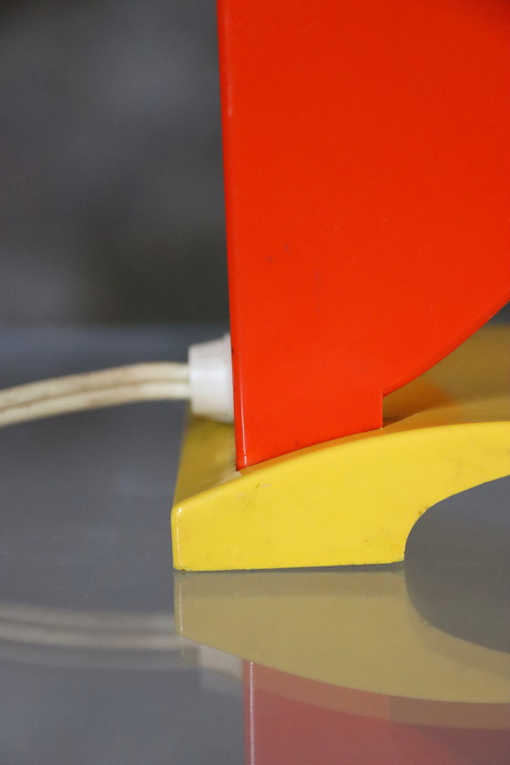 Image 1 of Ferrari Toucan Lamp Geel Old Timer 