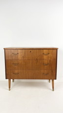 Zweeds vintage teak fineren ladekast Ikast