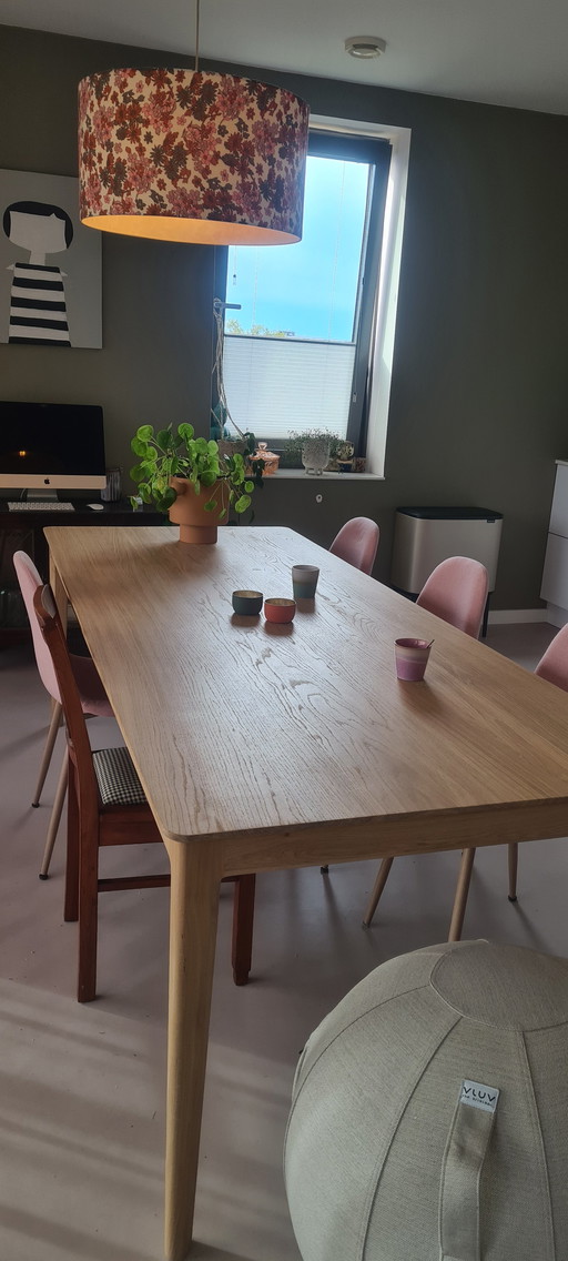 Custom made eiken designtafel