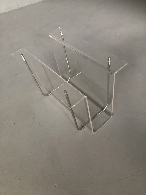 Image 1 of Vintage plexiglas lectuurbak
