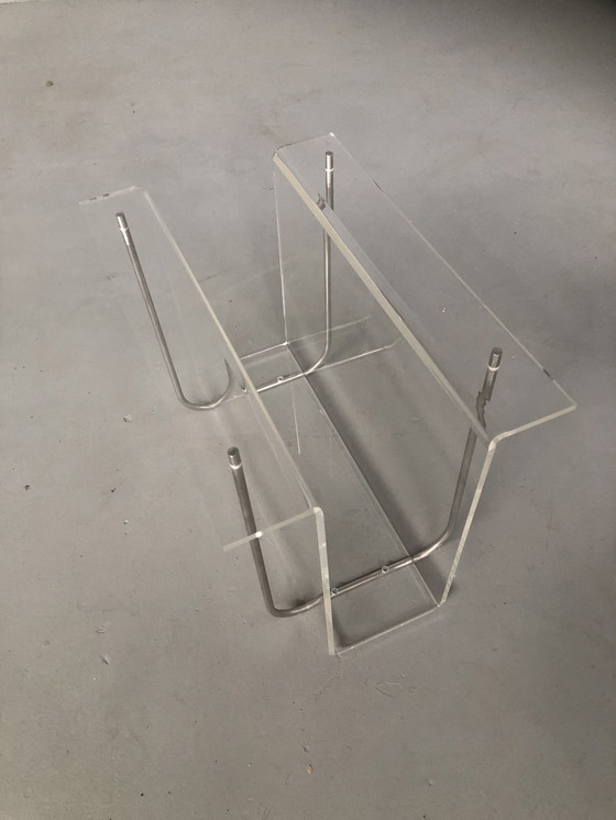 Image 1 of Vintage plexiglas lectuurbak