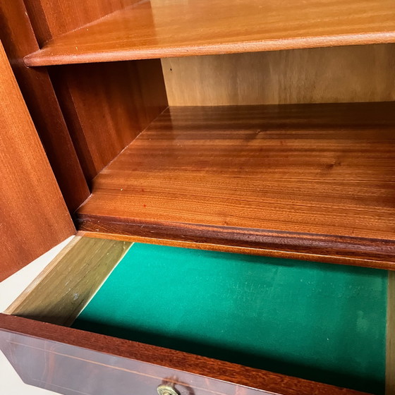 Image 1 of Deens buffet gemaakt van mahonie met messing applicaties ca. jaren 20 tot 40. 4 laden en 2 kastdeuren - Top-Vintage-Z