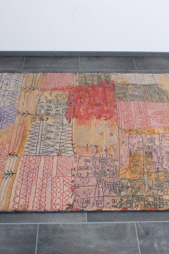 Image 1 of Carpet van Ege Axminster met afbeelding Paul Klee 